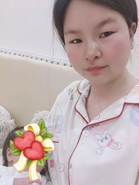 /史华丽月嫂的个人照片展示