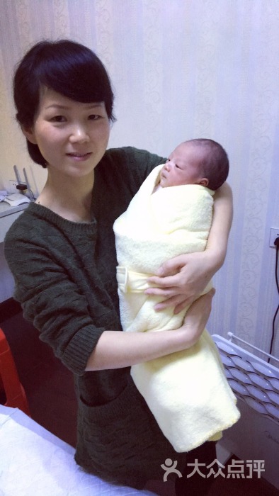 /董晓潺月嫂的个人照片展示