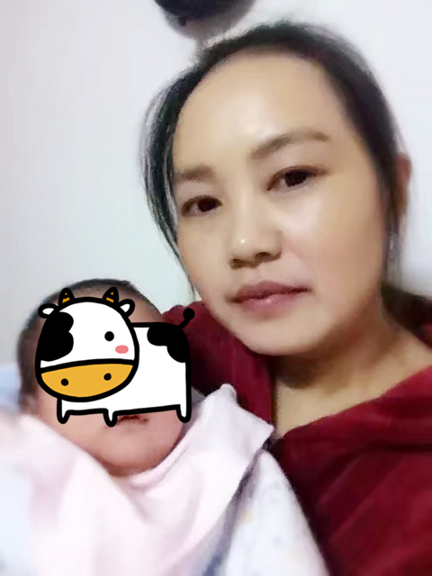 /梁英月嫂的个人照片展示