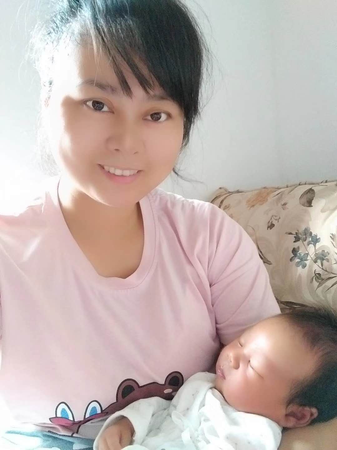 /孙婷月嫂的个人照片展示