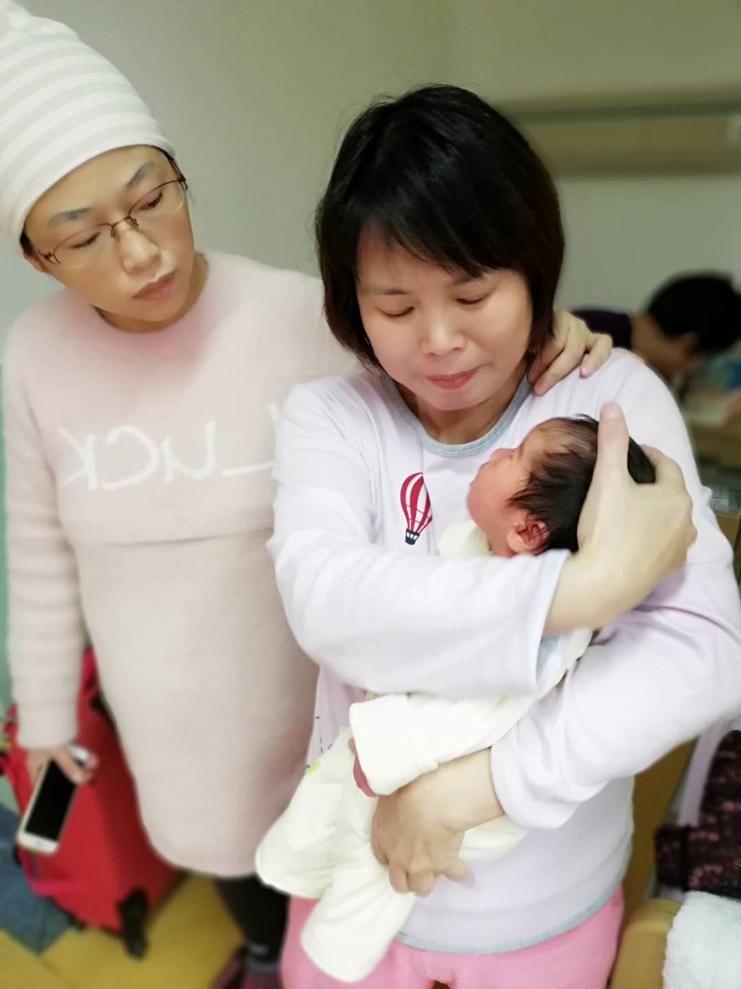 /杨小红月嫂的个人照片展示