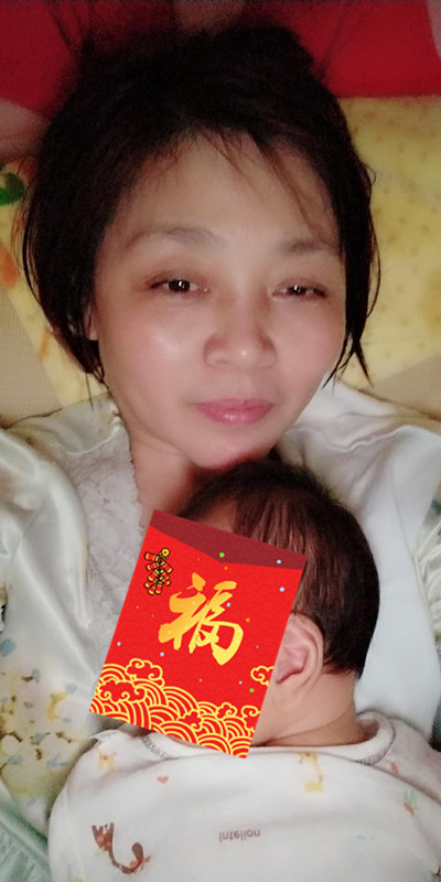 /刘利兰月嫂的个人照片展示