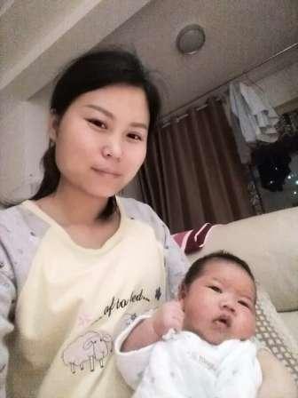 /杨欢月嫂的个人照片展示