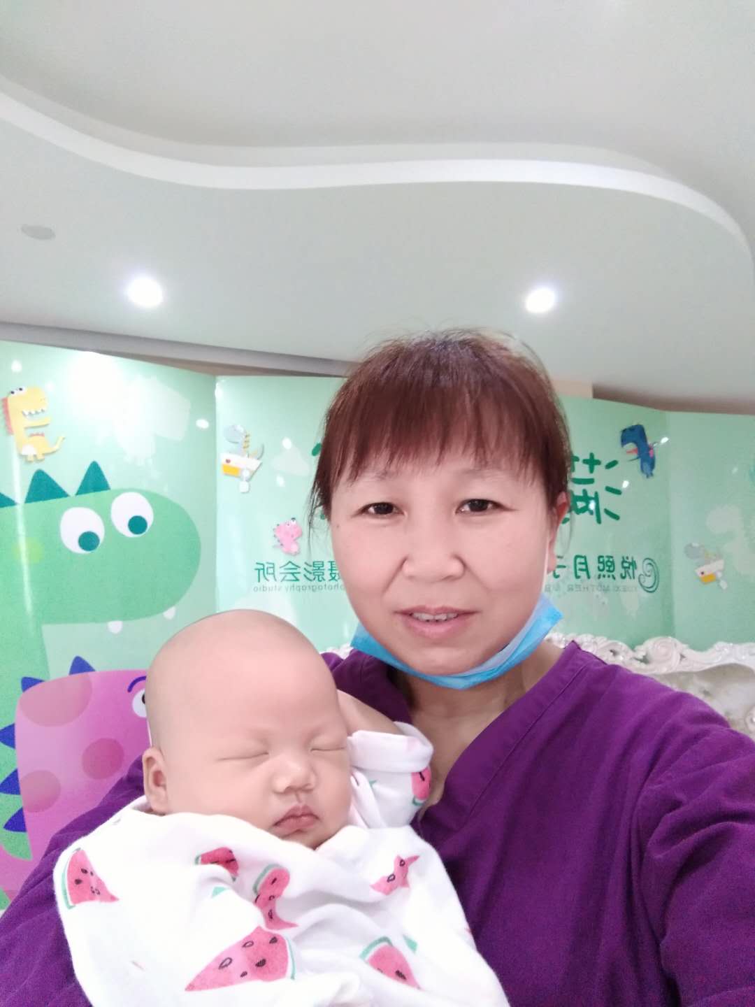 /徐晓芳月嫂的个人照片展示