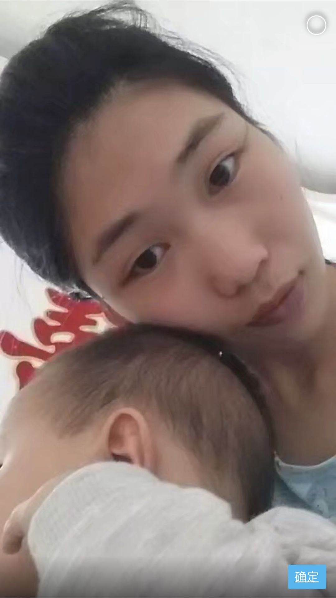 /王立群月嫂的个人照片展示