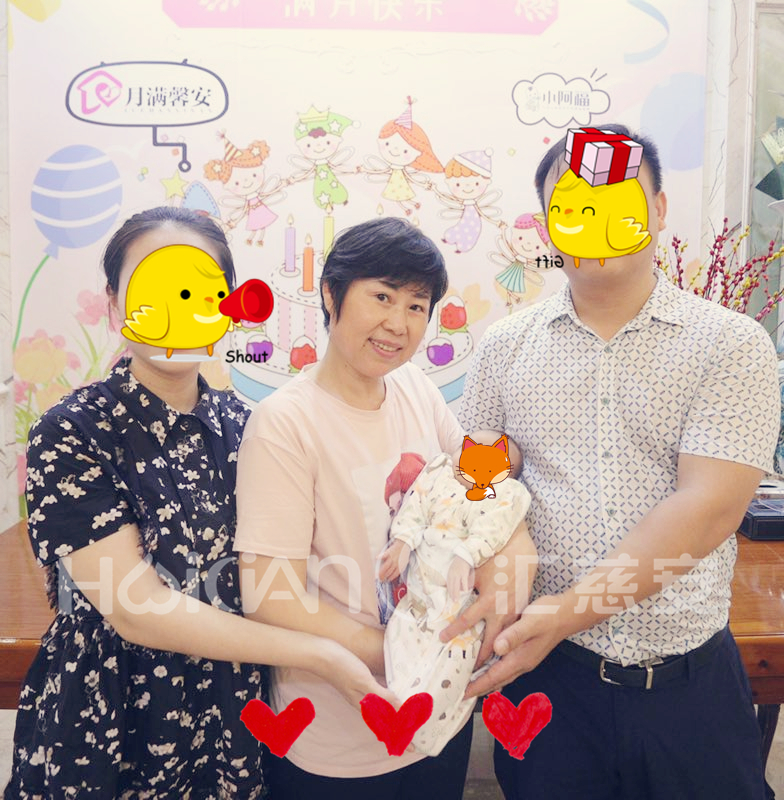 /胡从秀月嫂的个人照片展示
