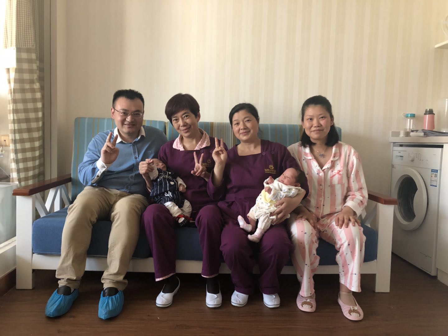 /夏双玲月嫂的个人照片展示