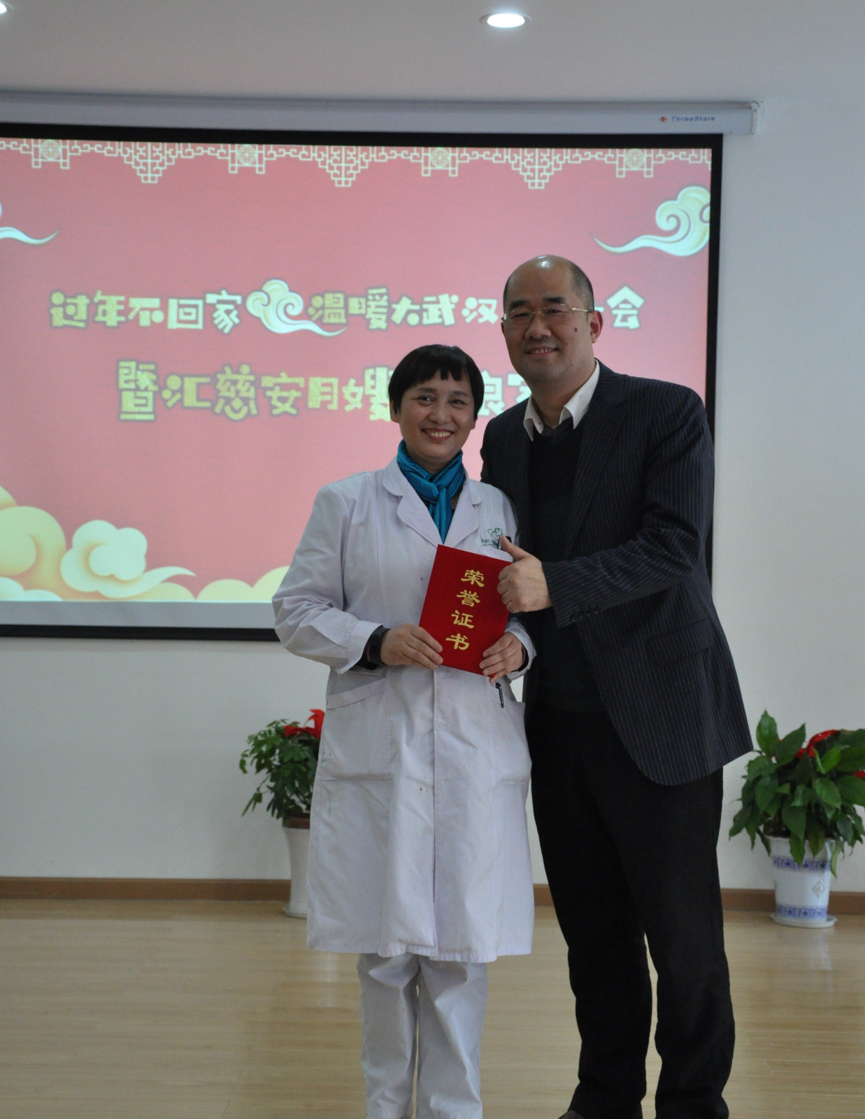 1522221886108015.jpg 100615457880813646_副本.jpg